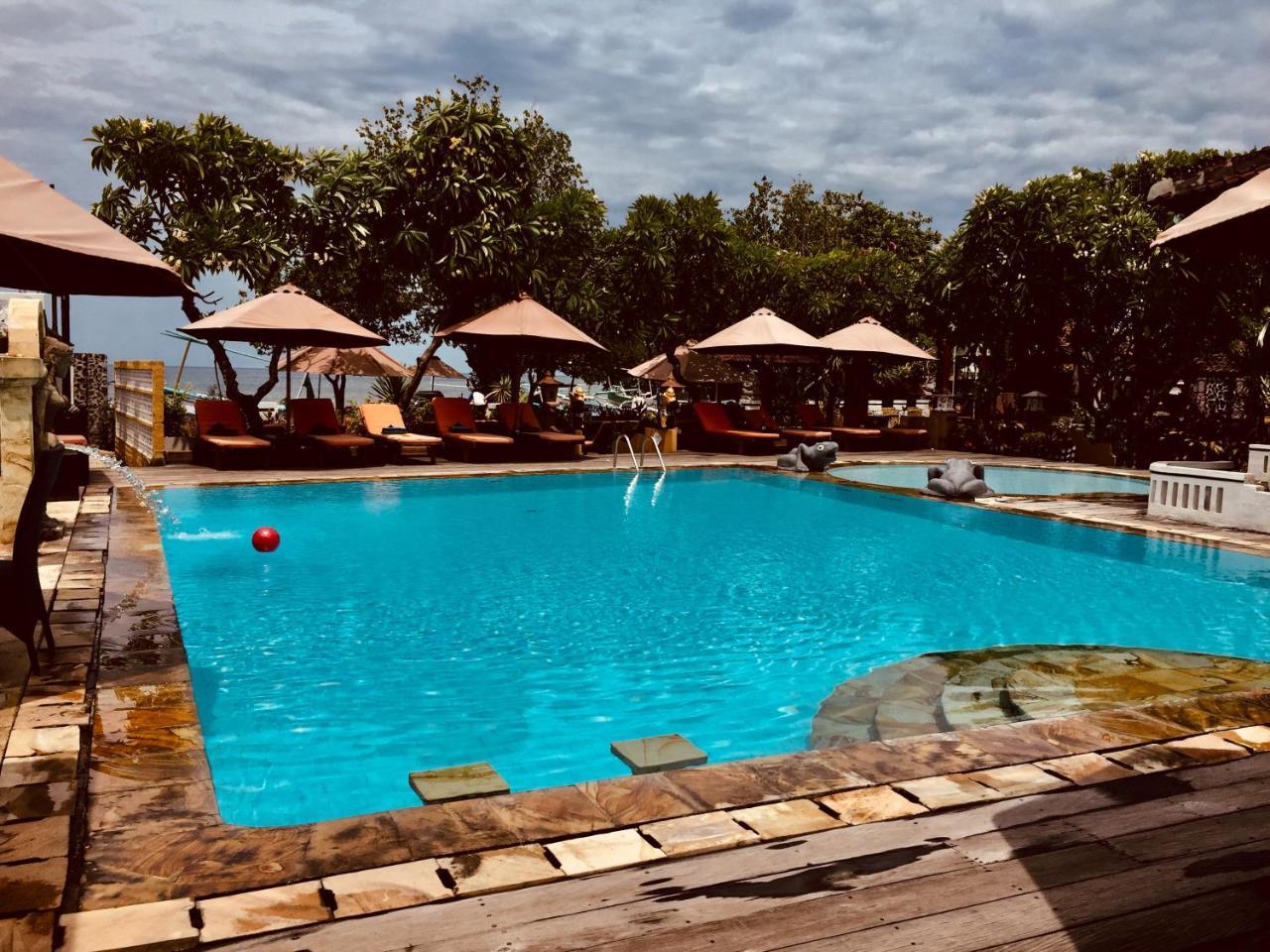 Pabean Buleleng Bali Taman Beach Resort & Spa Lovina מראה חיצוני תמונה