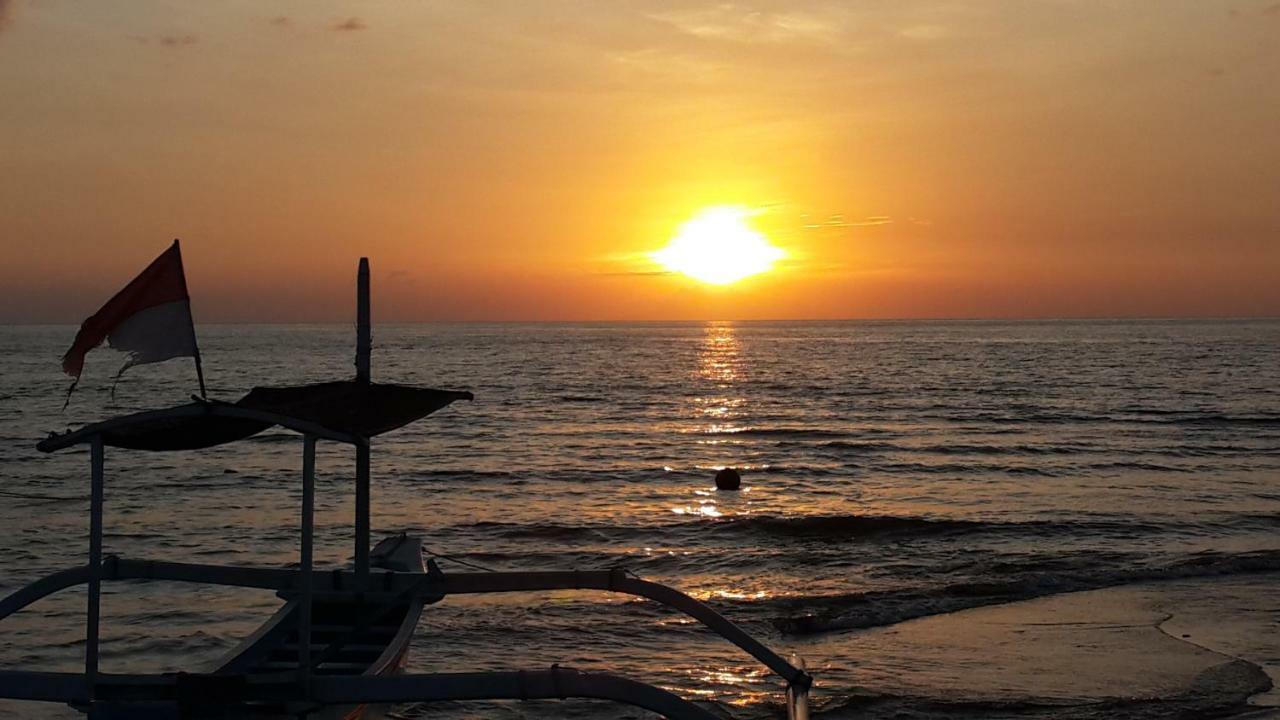 Pabean Buleleng Bali Taman Beach Resort & Spa Lovina מראה חיצוני תמונה